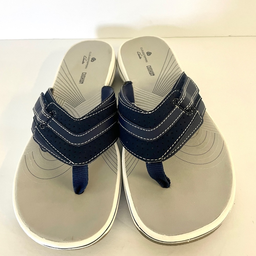 Clarks Navy Cloudsteppers Size 8 - image 1